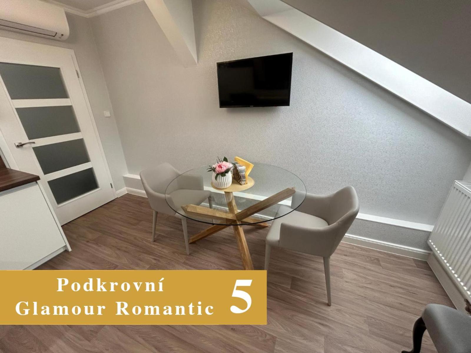 Efipa Glamour Apartments Plzeň Exterior foto